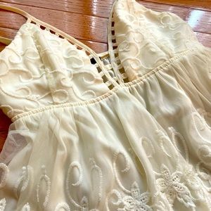 Pretty and lacy white top from Forever 21